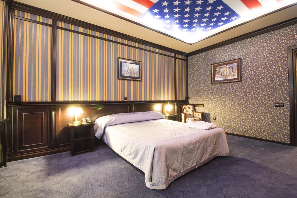 Attache Hotel Kiev Eksteriør billede