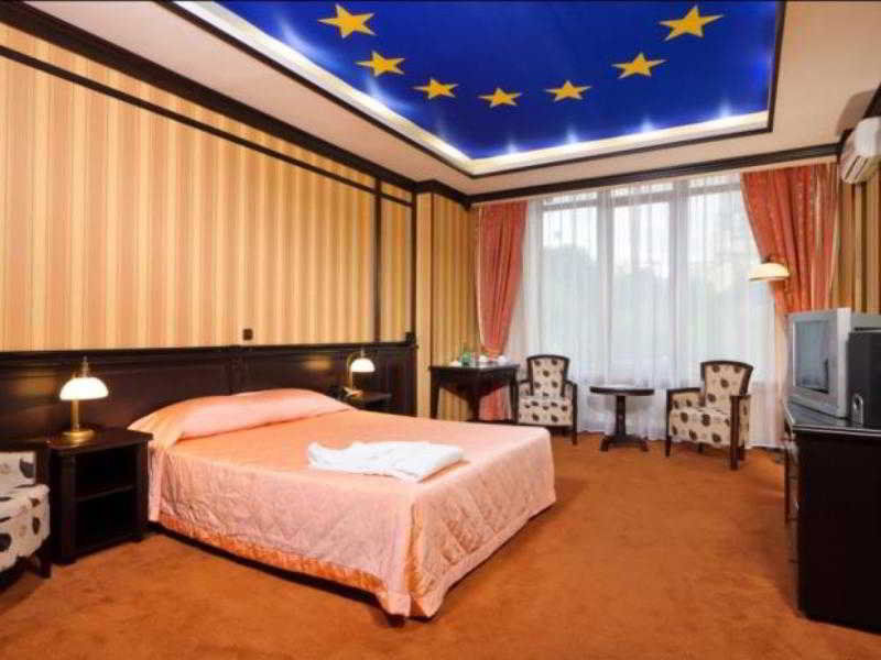 Attache Hotel Kiev Eksteriør billede